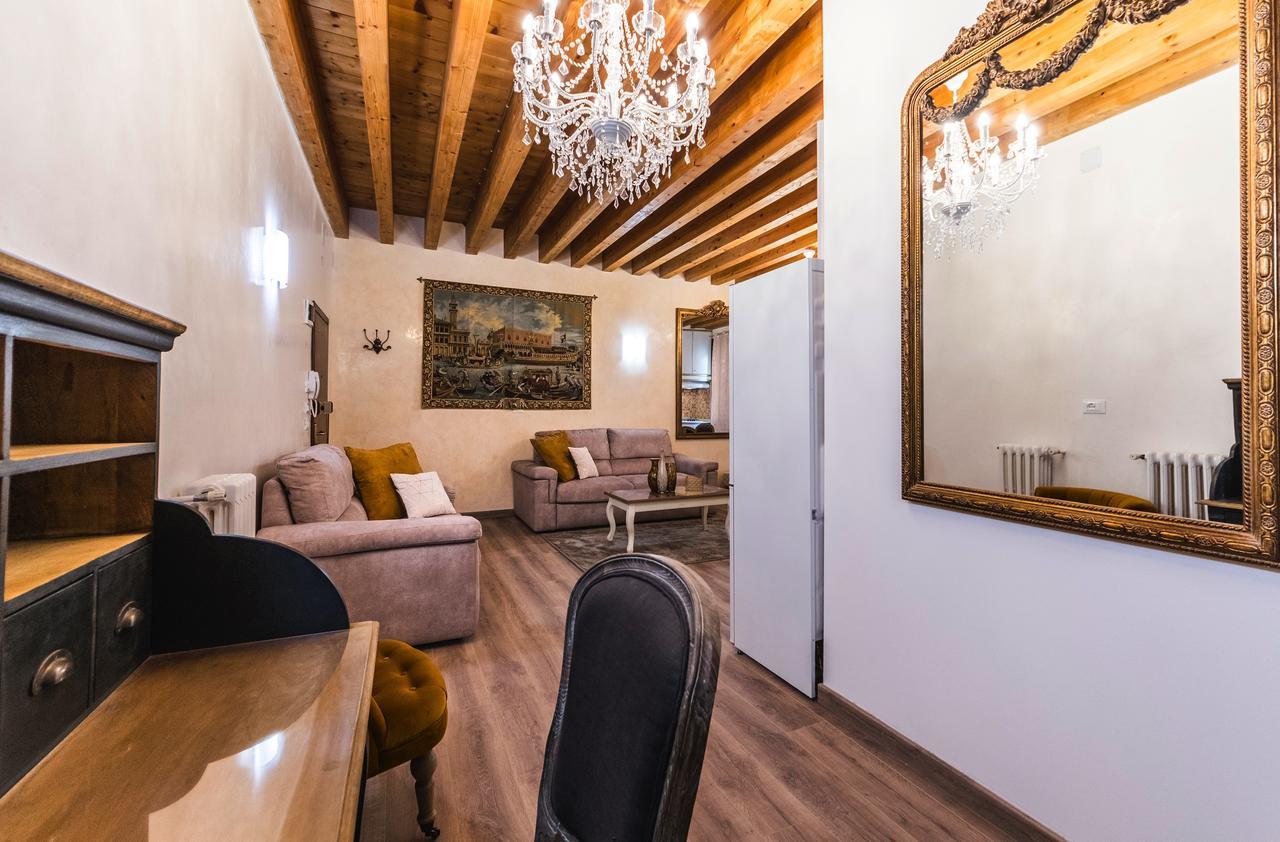 Ca' Teatro Vecchio Apartamento Veneza Exterior foto